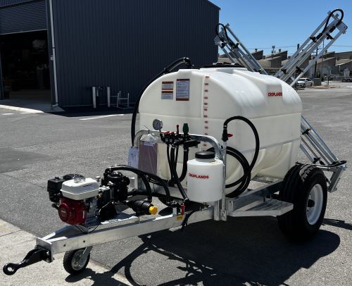 Pony trailed sprayer 1100 litre